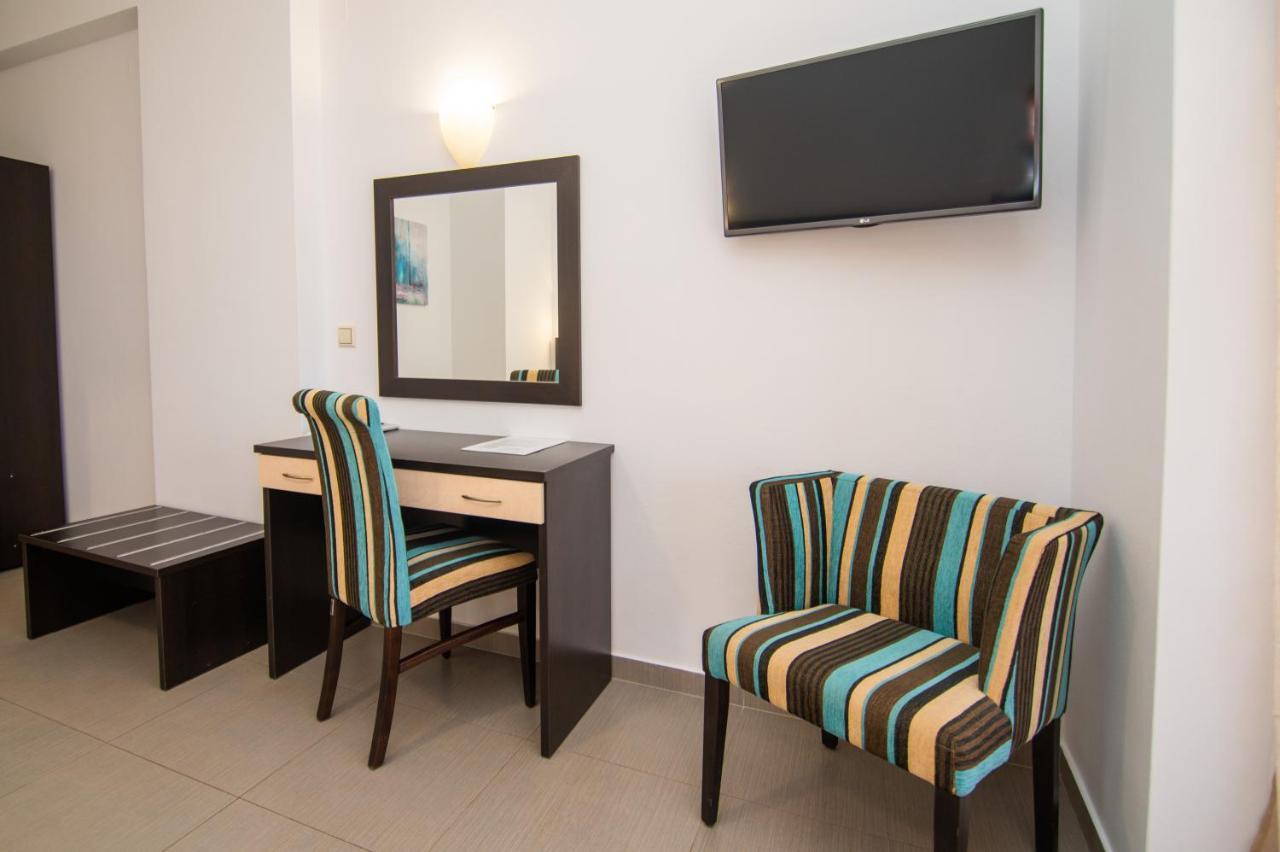 Riviera Perdika Hotel ภายนอก รูปภาพ