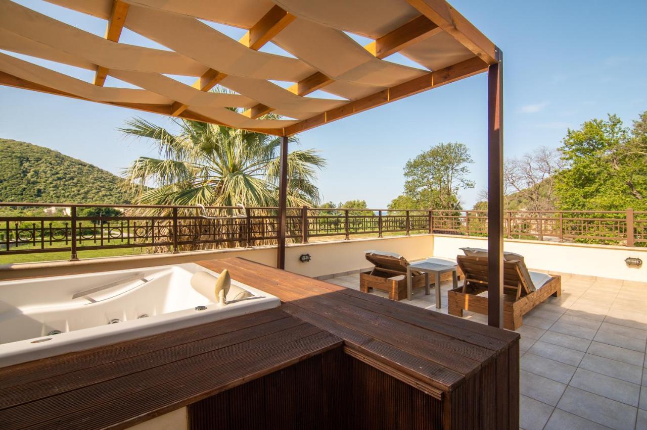 Riviera Perdika Hotel ภายนอก รูปภาพ