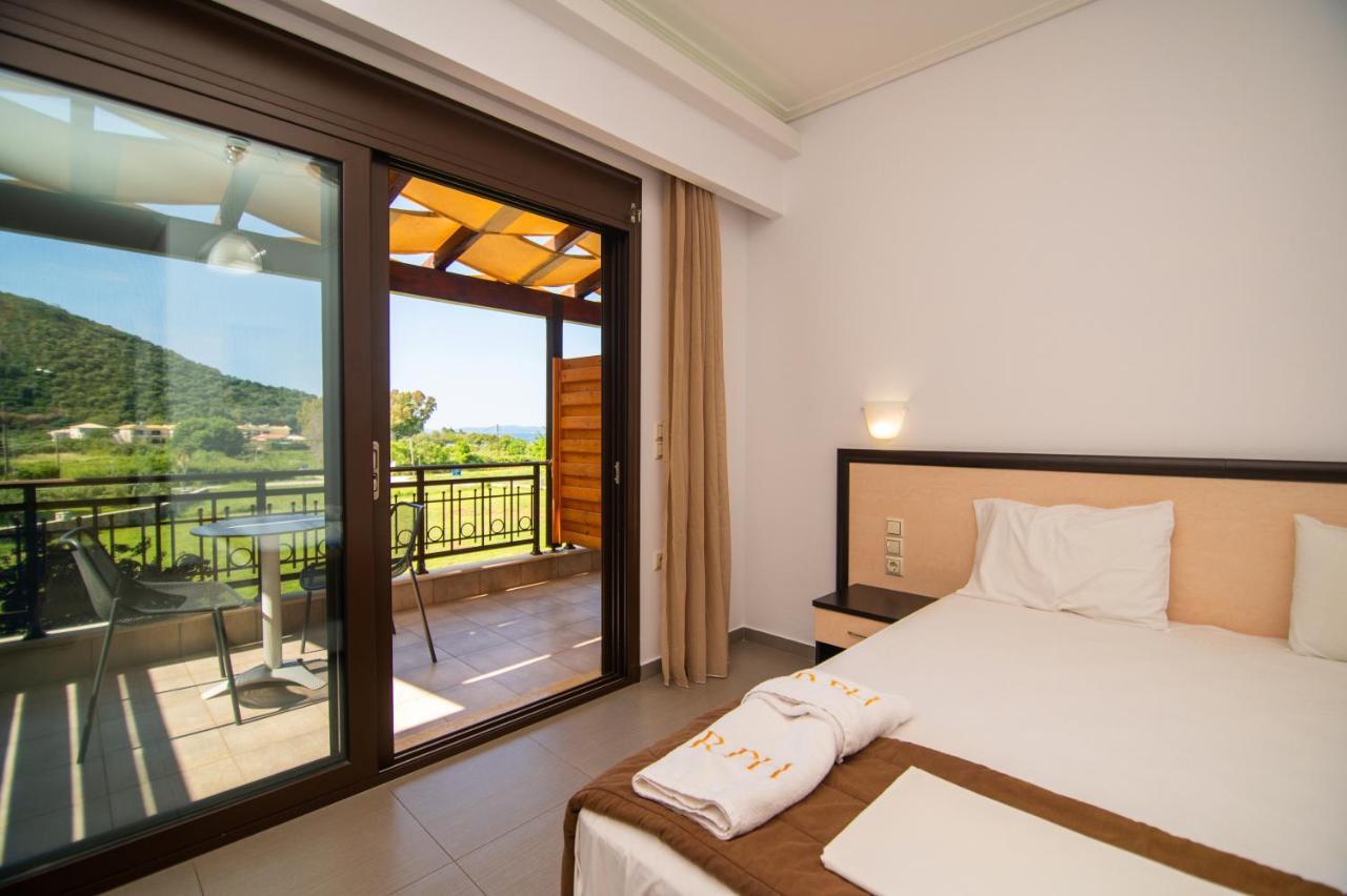 Riviera Perdika Hotel ภายนอก รูปภาพ