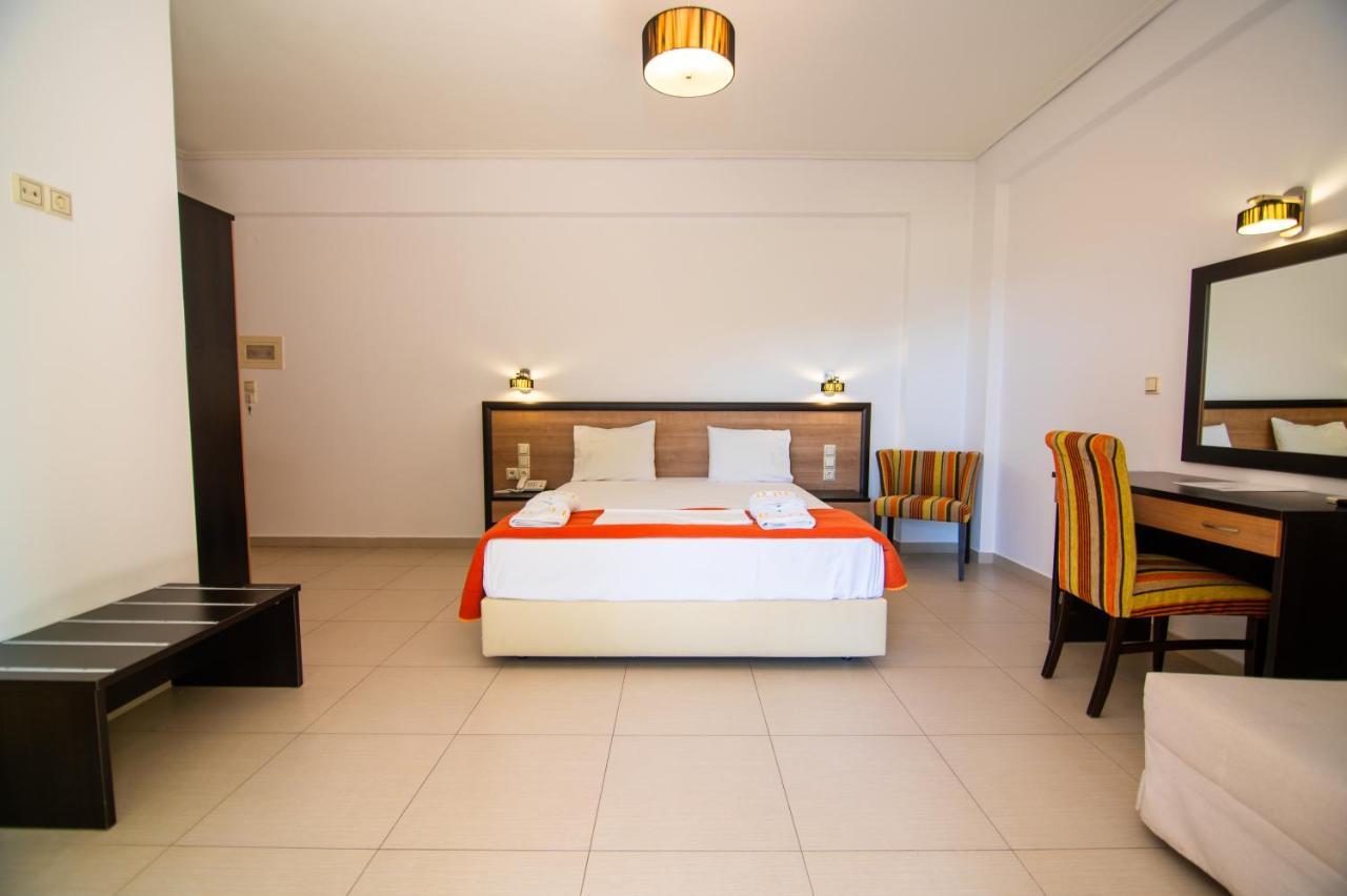 Riviera Perdika Hotel ภายนอก รูปภาพ