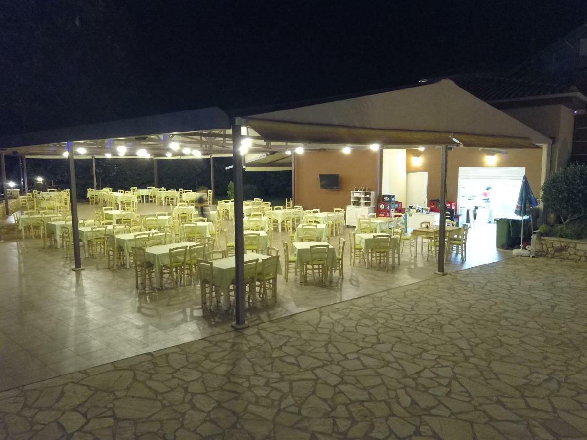 Riviera Perdika Hotel ภายนอก รูปภาพ